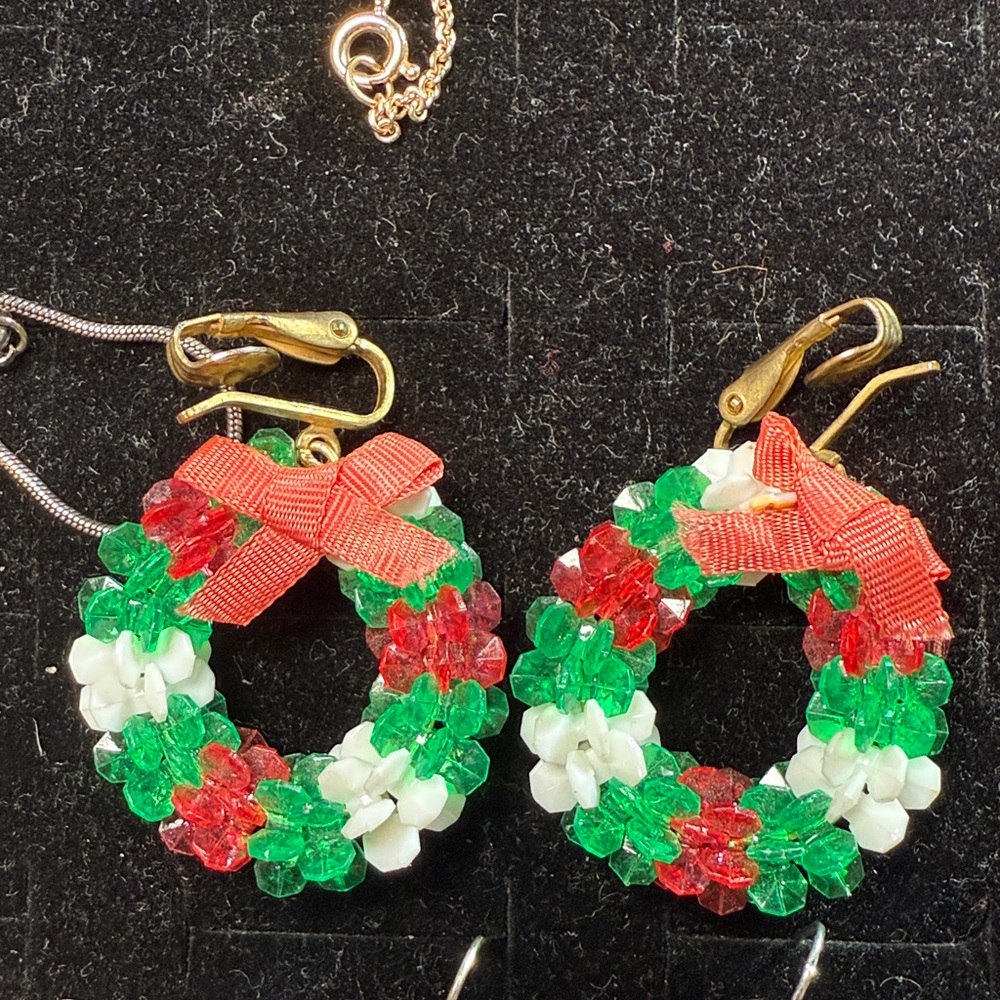 Holiday‎ Festive Bundle Earrings and necklaces - Picture 2 of 10